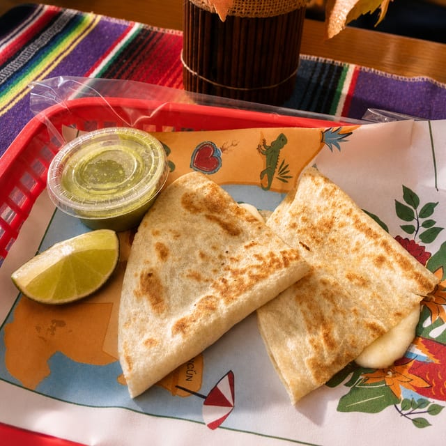QUESADILLA DE QUESO.